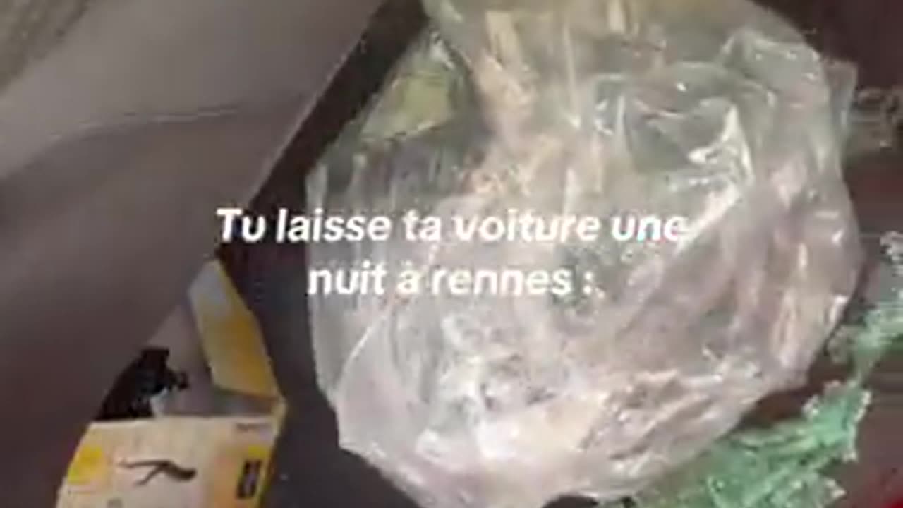 Ce matin, une jeune femme découvre son véhicule totalement saccagé…