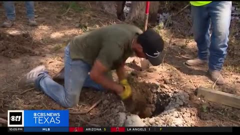 VOLUNTEERS ARRIVE AT Camp Camp TO REBUILD AFTER TEXAS FLOODS, THAT’S RIGHT.CC = 33
