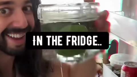 Guy gives tips on keeping fruit fresh longer.