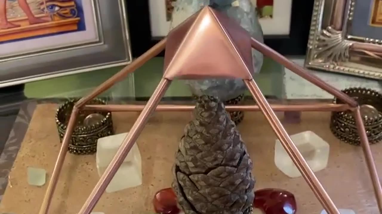 1. Detox and activating the pineal gland sound frequency (1 min)