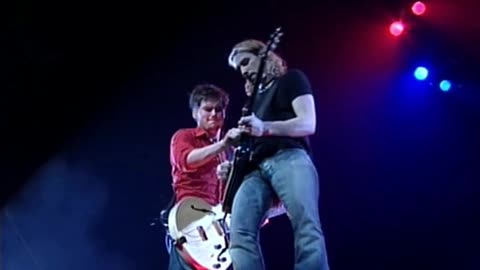 Where Do I Hide - Nickelback (live)