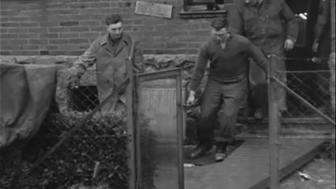 GEN. EISENHOWER VIS... - GEN. EISENHOWER VISITS SEVENTH ARMY, LUNEVILLE, FRANCE ; THA - 111-adc-2746