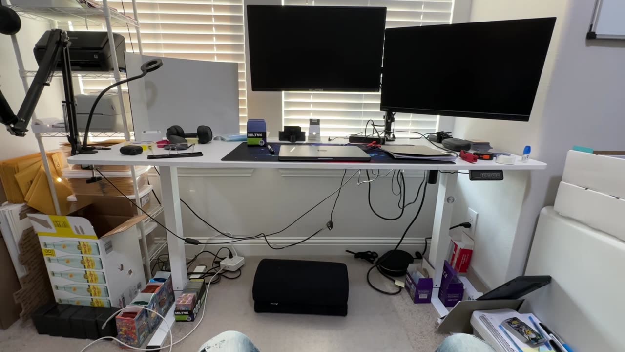 Review Furmax Electric Height Adjustable Standing Desk