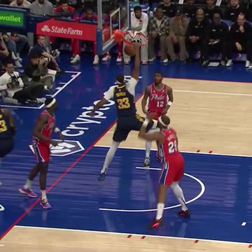 Indiana Pacers - Pascal Siakam passes around the defender to Myles Turner 💥
