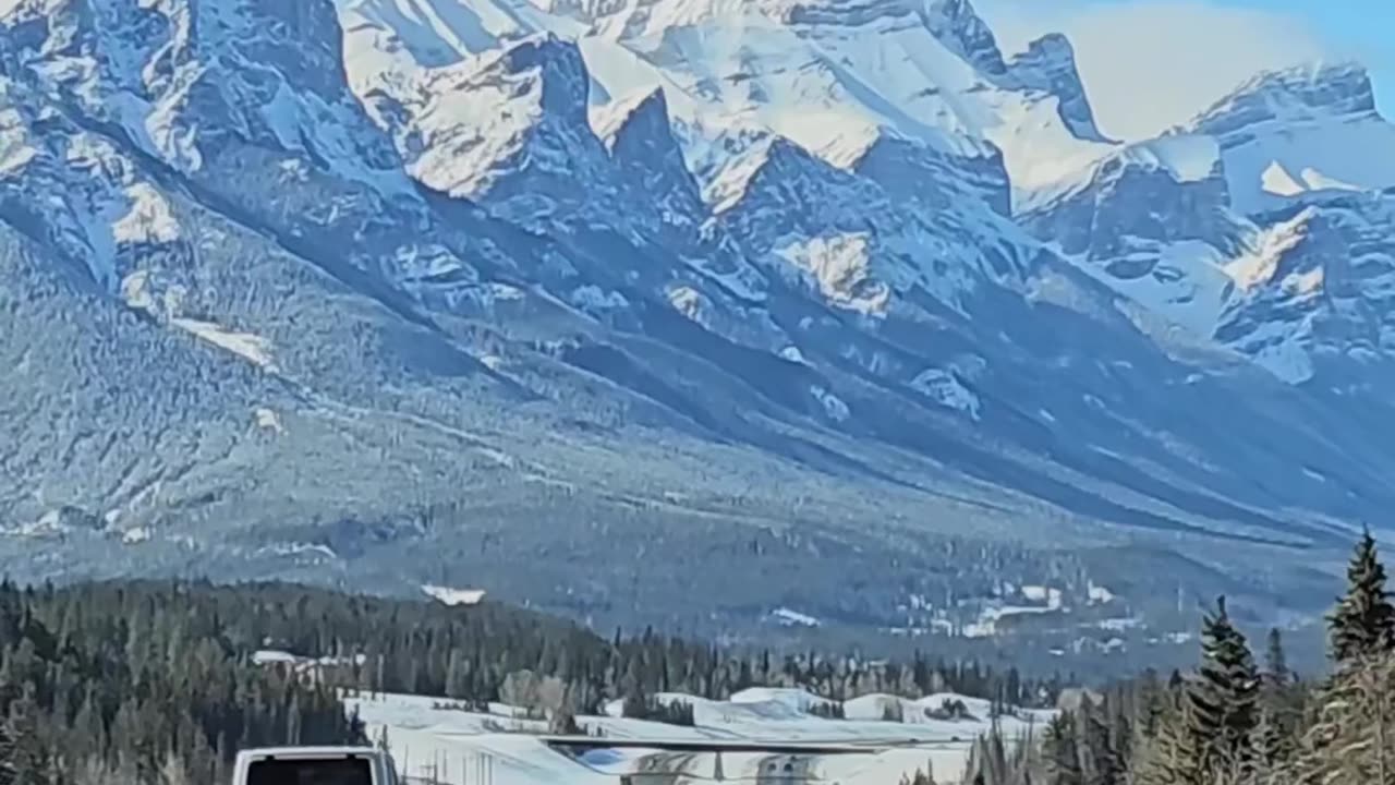 Breathtaking drive through the Rockies in Alberta, Canada