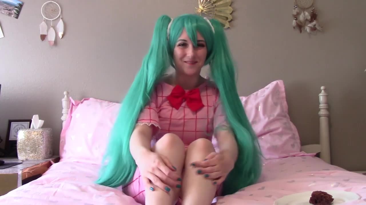 Sleeping over with Hatsune Miku ASMR (reupload)