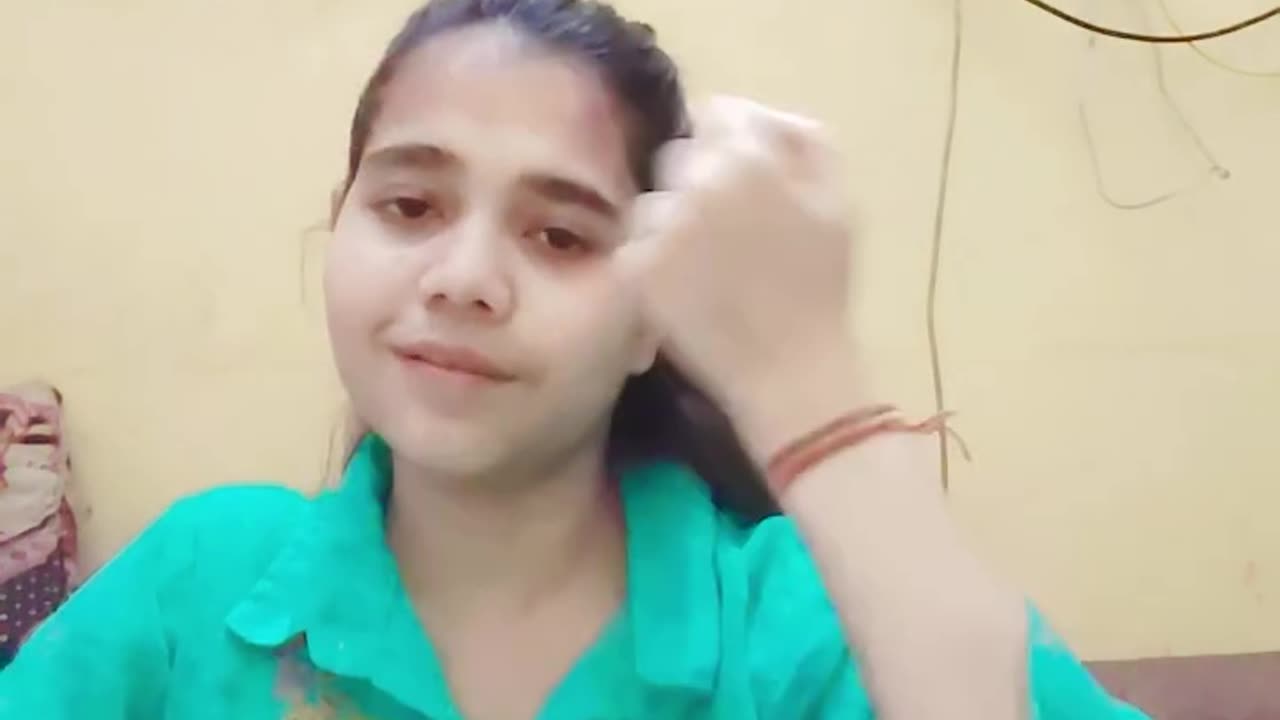 Cute girl cute dance step ,dance move cute girl