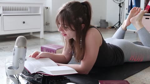 ASMR - KEYBOARD TYPING - GUM CHEWING - PAGE TURNING - NO TALKING