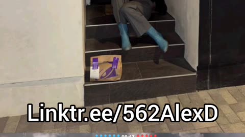 Have you ever fallen asleep drunk on your porch waiting for your food?