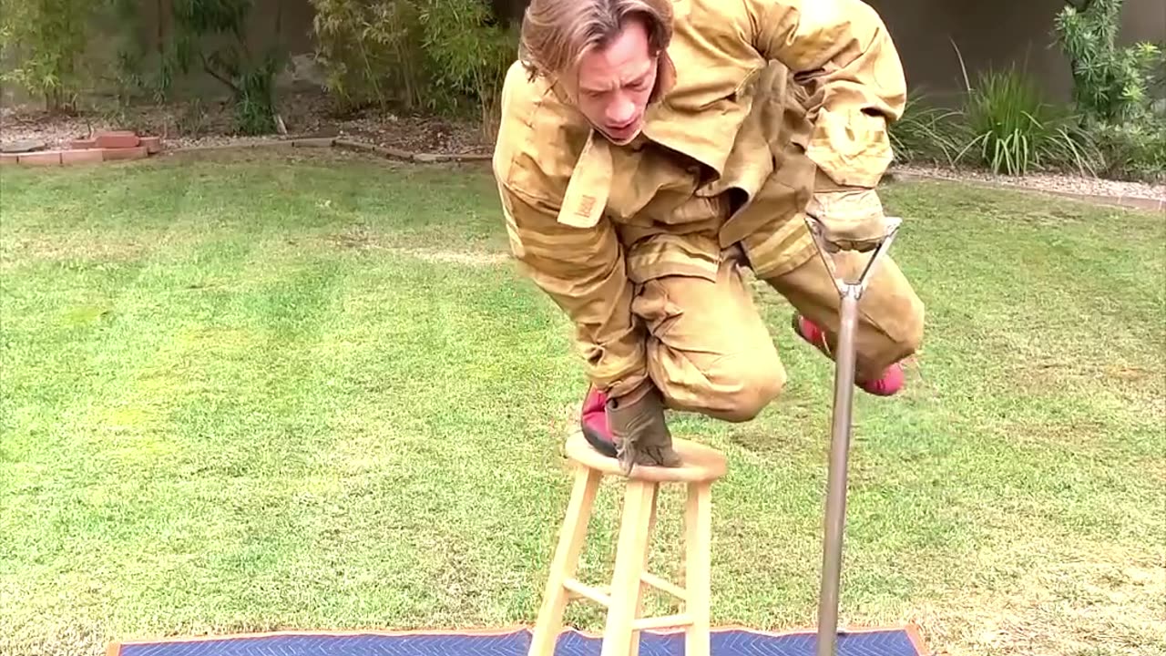 The way he had to get down! 💀🤣