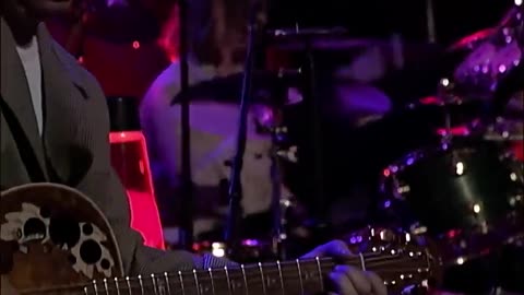 Alice In Chains - Down in a Hole (Unplugged)