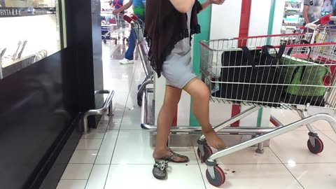 Waiting beside the pushcart...Part 2