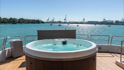 100' Azimut - Yacht Rental in Miami, Florida🥰💦