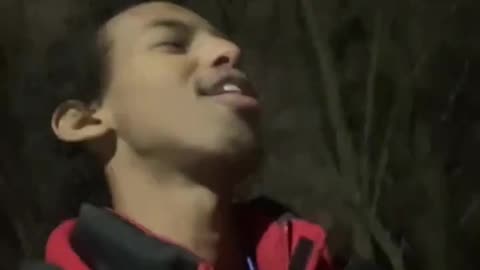 Somali man from Minnesota films himself threatening to "pop" (aka shoot) ICE