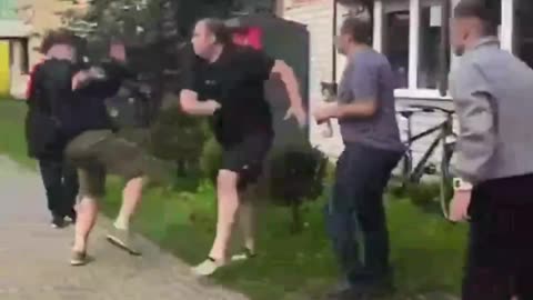 Woman Gets Ronaldoed Strait to the Face During Insane Street Brawl