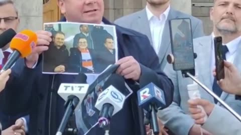 Referendum w Zabrzu. Wiceprezes PiS Michał Wójcik zorganizował konferencję przed zabrzańskim