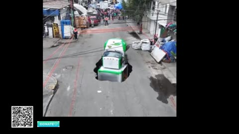 Sinkhole in Mexico “swallowed” a soda truck