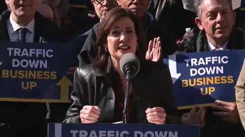 Gov. Kathy Hochul joins congestion pricing supporters in Manhattan