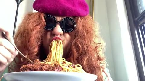 MsH 20201129 FOODIE BEAUTY PARODY SPAGHETTI MUKBANG LMAO