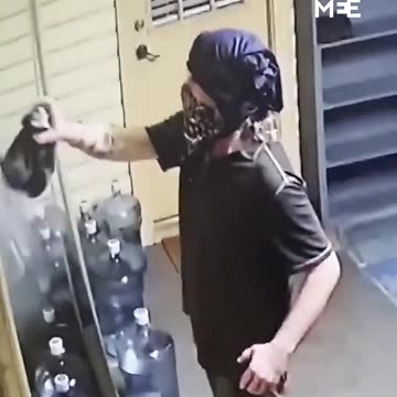 Mosques in Austin, Texas, vandalised with spray-painted symbols of the Star of David