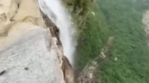 The 1,024-foot-tall Yuntai Mountain Waterfall! Powered by a Pipe.