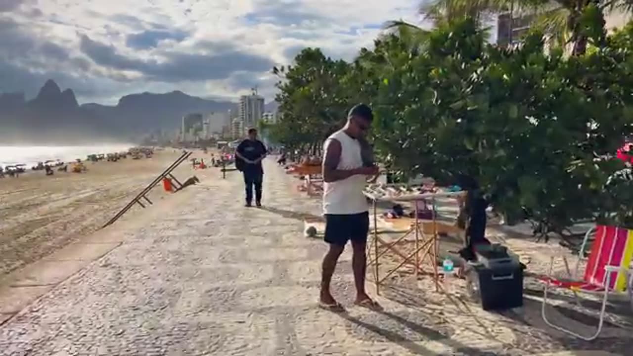 Rio de Janeiro , walking from Ipanema to Leblon