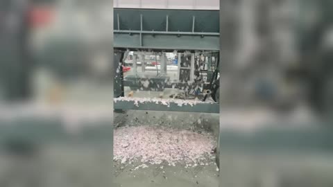 GSS80 Single-Shaft Shredder for Textile Waste!