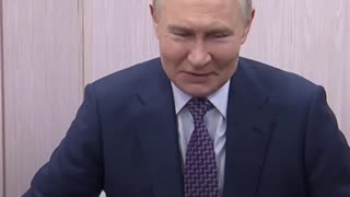 Vladímir Putin se reúne con Oliver Stone
