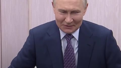 Vladímir Putin se reúne con Oliver Stone