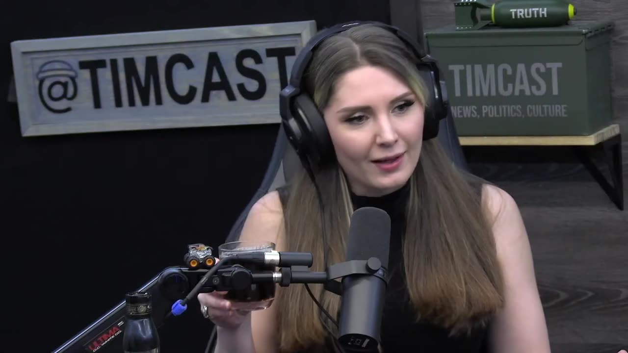 VIOLENT Subway Attacker w/Lauren Southern