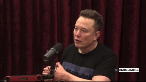 Elon Musk Predicts Operating systems and phone apps will be going away
