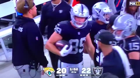 Raiders TE #89 Brock Bowers TD🏈 27 yds.