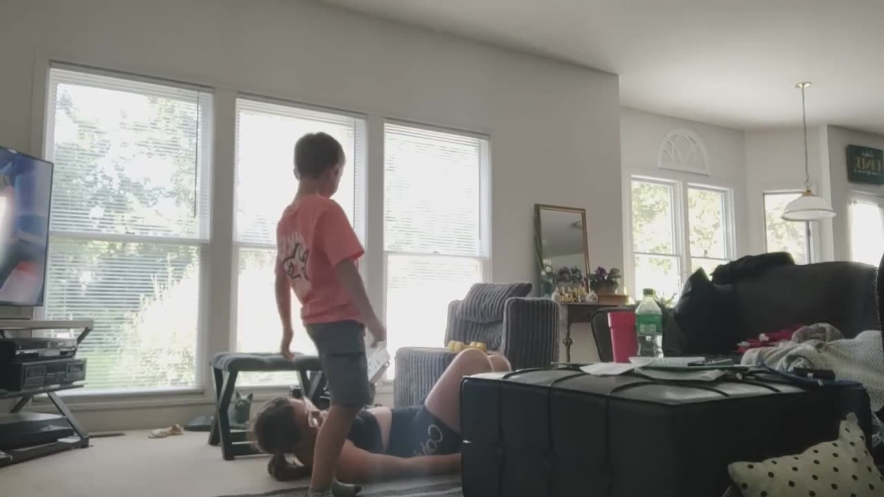 Atepting a backbend after breaking my wrist!π€π€Έππ