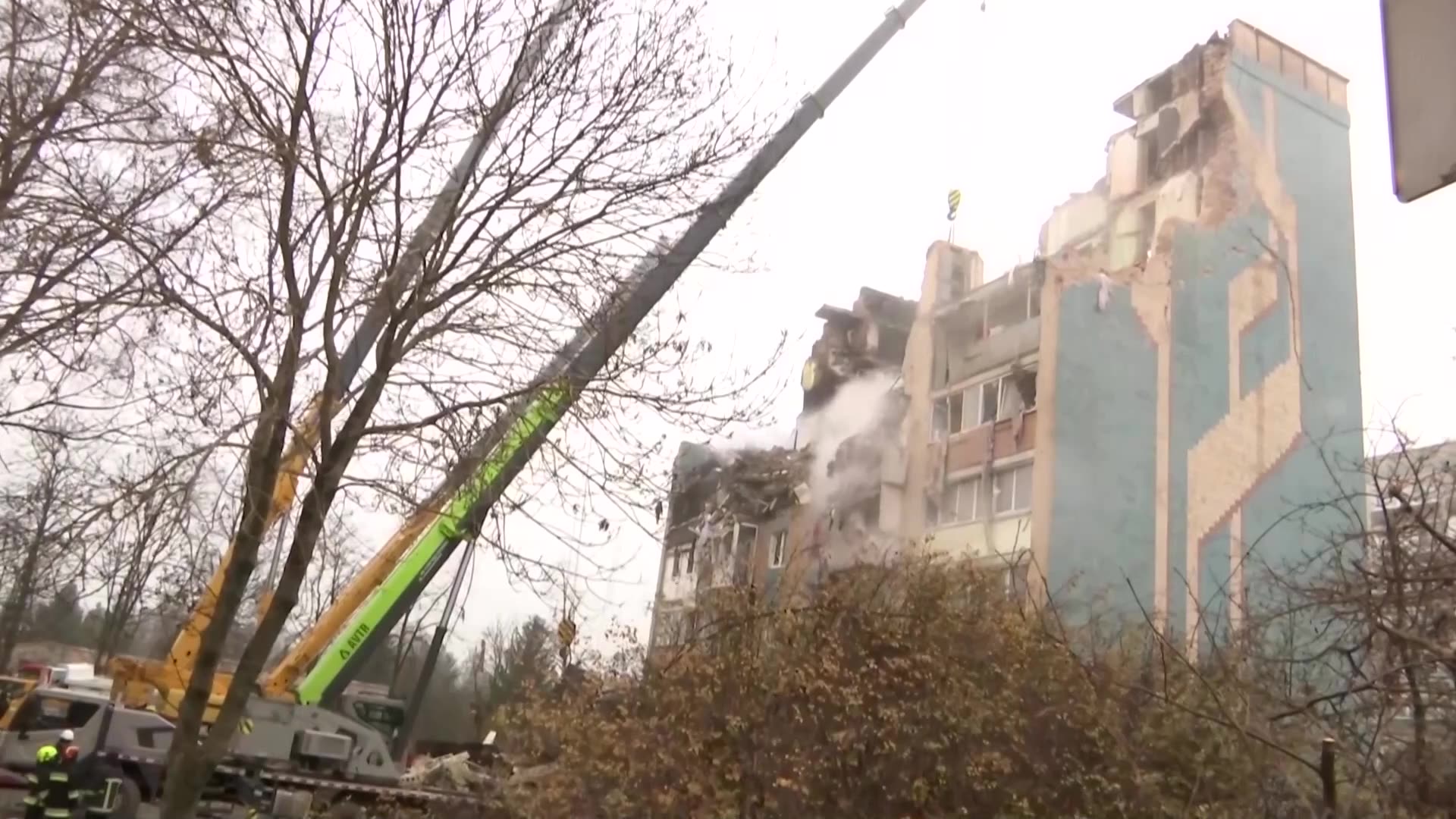 Russian strike on western Ukraine apartment kills 26, minister says