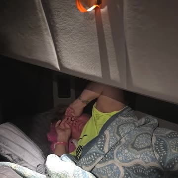 SHES LAZY #ourtruckinglife #truckesvlogs #truckdriver #reallifetruckers #trucking #longhaultrucker