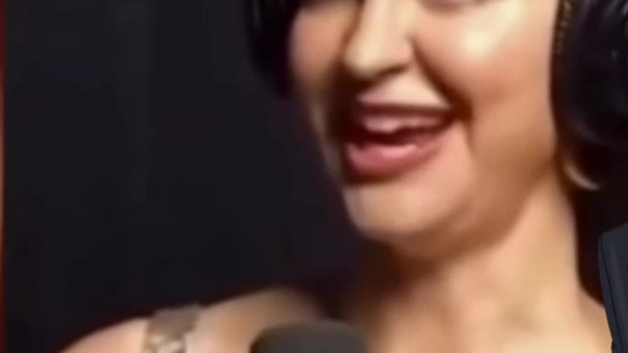 When a Woman Chooses to LISTEN Instead of INTERRUPTING