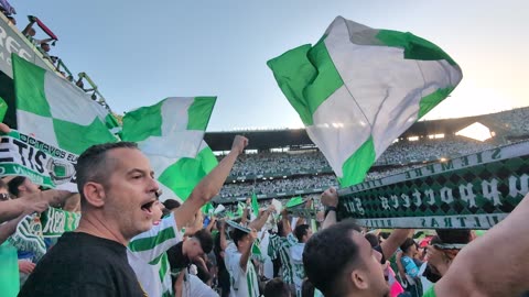 💚 Real Betis Ultras Sing “Himno del Real Betis” vs Valencia | Matchday Atmosphere 23/05/2025