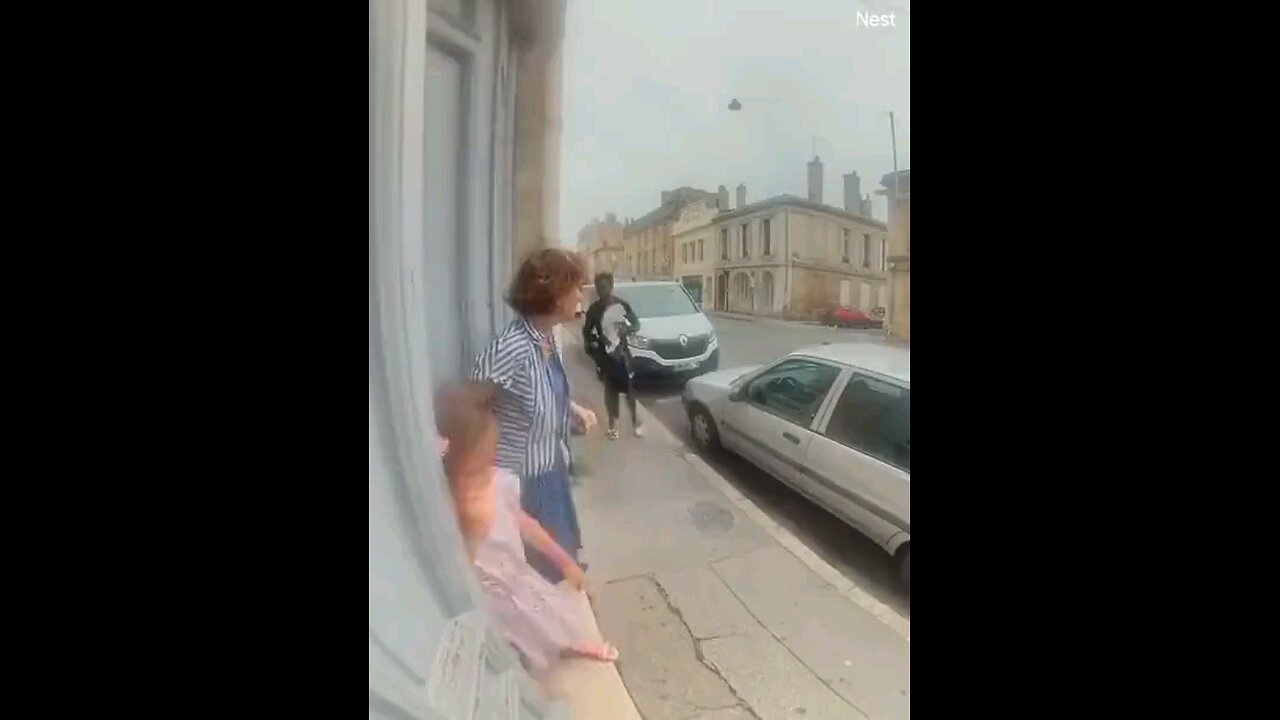 Rapefugee Migrsnt Snatches White Womans Daughter.