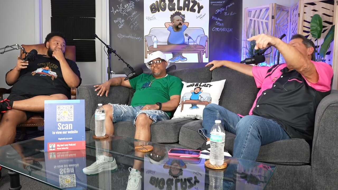 Podcast About Food Reviewers Goes Horribly Wrong Goodall's Kitchen and Goochy Reviews