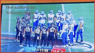 NFL Players Stop To Pray Mid-Game After Morice Norris Gets Seriously Hurt