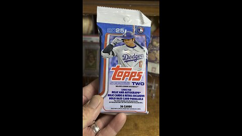 2025 #toppsseries2 Fat #packrip #topps #baseballcards #mlb #series2