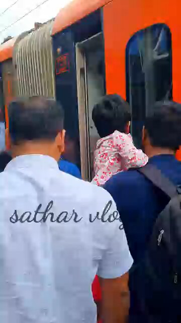 𝐊𝐎𝐂𝐇𝐈_-𝐊𝐀𝐒𝐀𝐑𝐆𝐎𝐃_വന്ദേഭാരത്_പുതിയ_രൂപത്തിലും_ഭാവത്തിലും#vandebharatexpress__#viralvideo