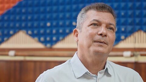 René Baños: seis voces, Fidel Castro y un sueño de cine