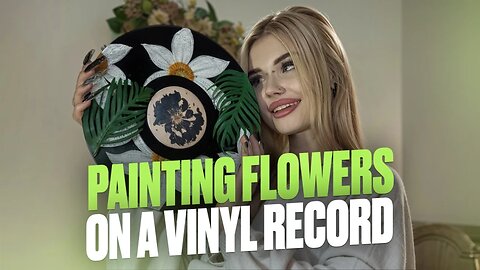 Painting Flowers on a Vinyl Record 🎨🌸 Creative DIY Art Idea 🎶✨