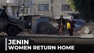 Palestinian women return briefly to devastated Jenin camp after Israeli assault