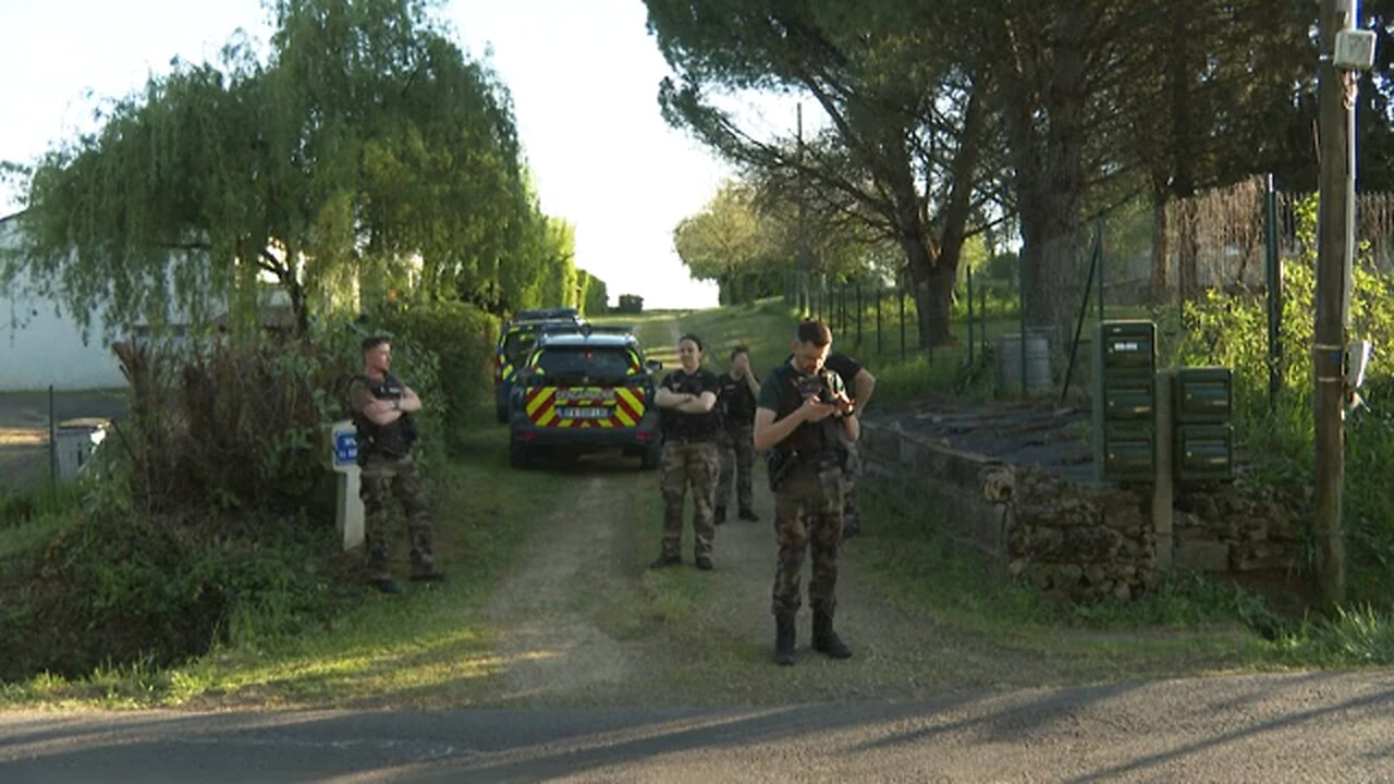 French police go door-to-door in search of missing joggers