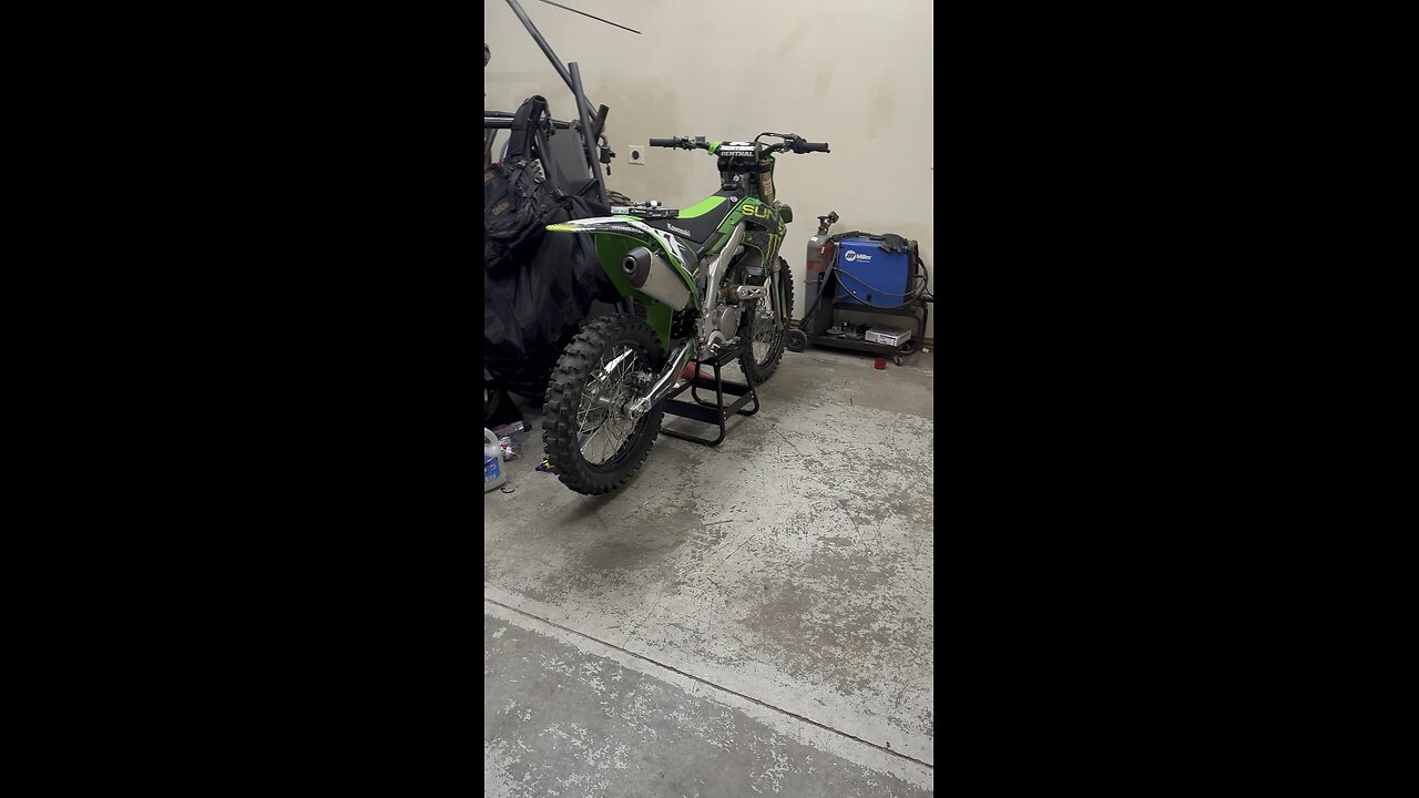 23 KX252
