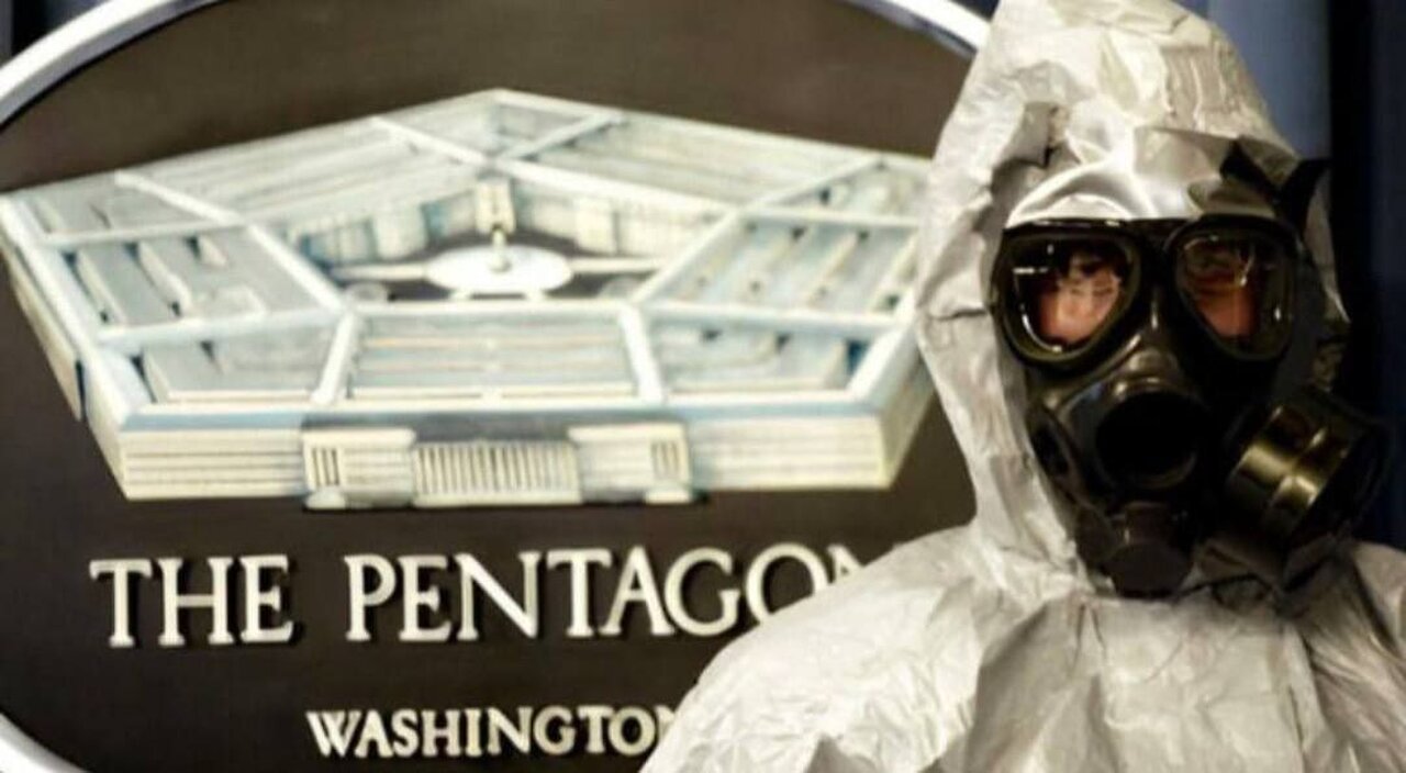 We're constantly under attack from all sides: An excellent breakdown of chemtrails.