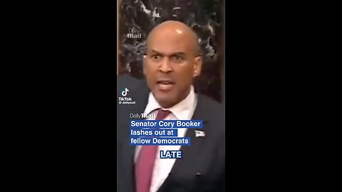 Cory Booker yells at his fellow Democrats on the House Floor.