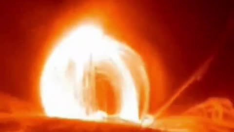 Massive Solar Flare Eruption 🌞🔥 | The Power of Our Sun Unleashed